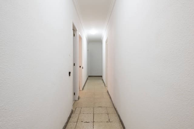 4 camera da letto Appartamento in vendita in Isleta, Las Palmas de Gran Canaria con garage - 250.000 € (Rif: 9783001)