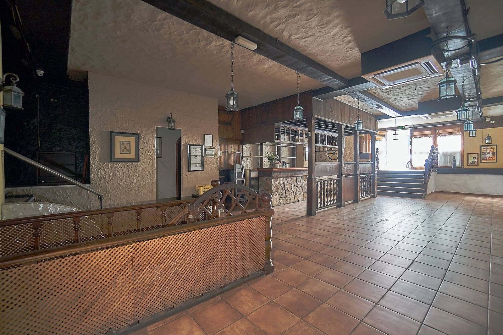 Commercial for rent in Las Palmas de Gran Canaria - € 2,700 (Ref: 9788405)