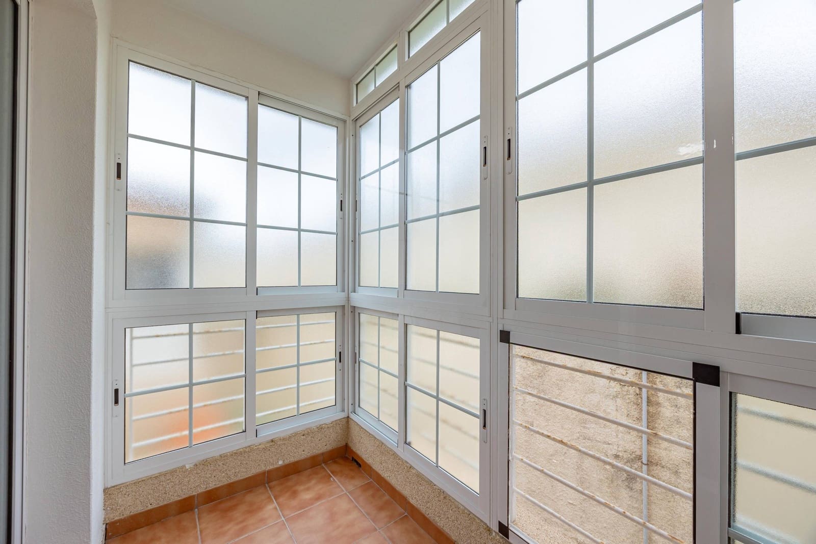 4 bedroom Apartment for sale in Las Palmas de Gran Canaria with garage - € 360,000 (Ref: 9797115)