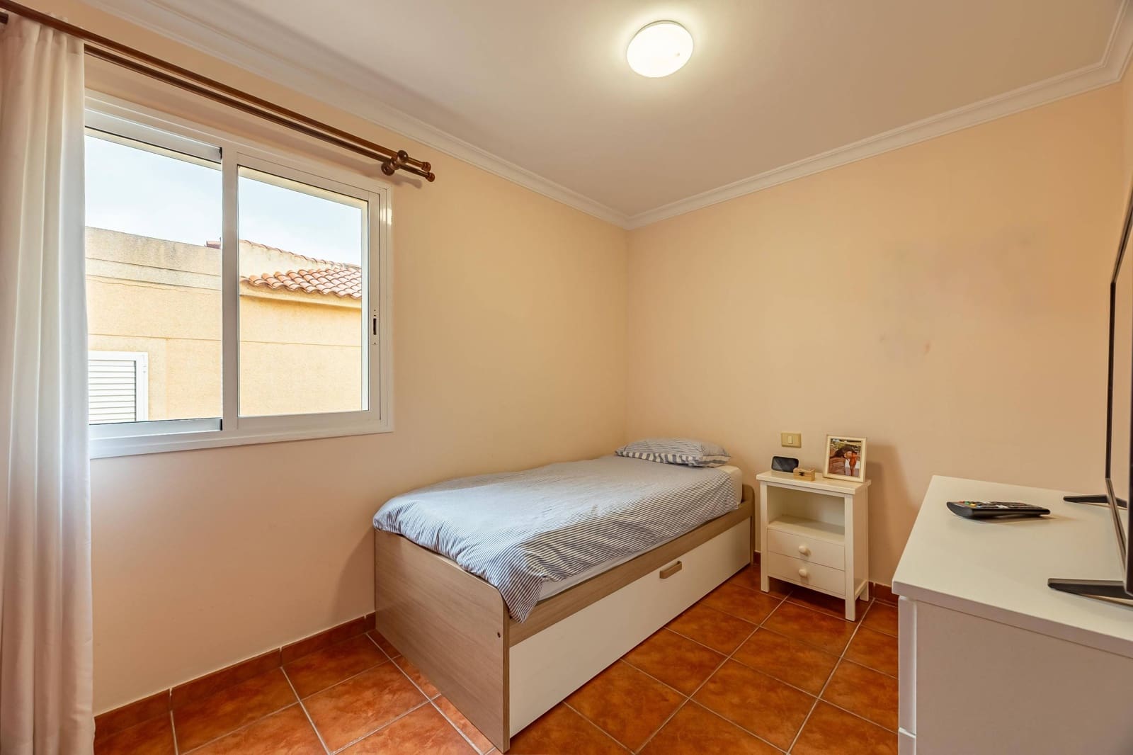 4 bedroom Apartment for sale in Las Palmas de Gran Canaria with garage - € 360,000 (Ref: 9797115)