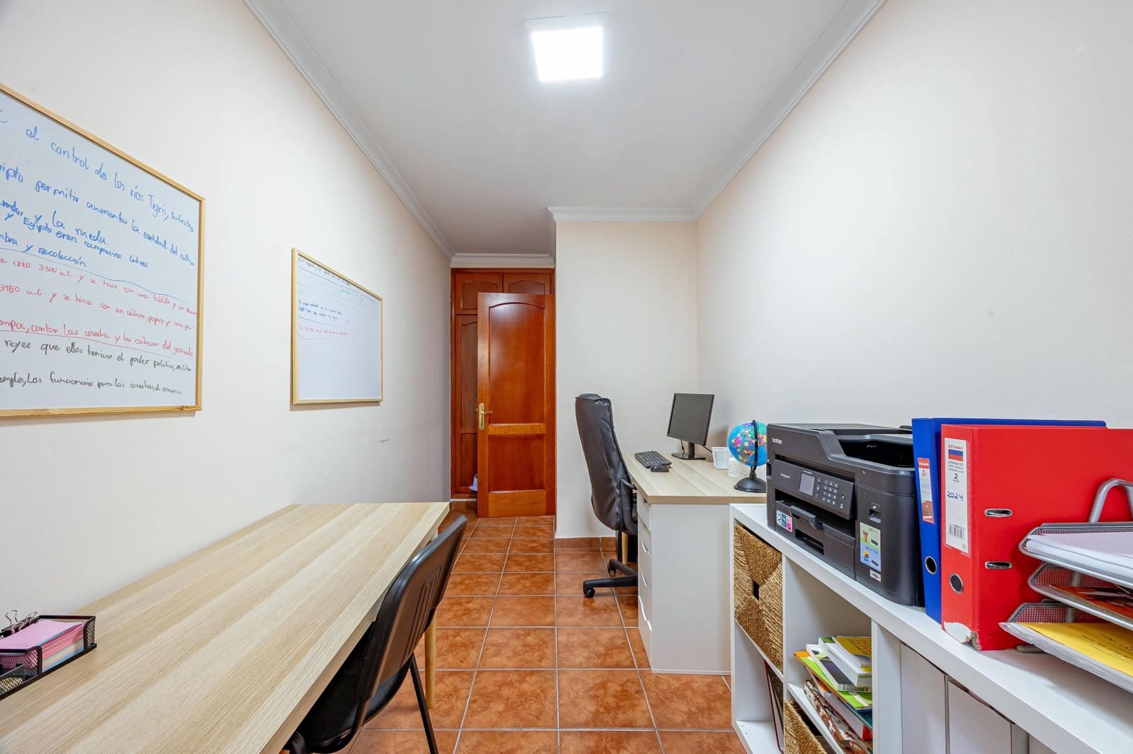 4 bedroom Apartment for sale in Las Palmas de Gran Canaria with garage - € 360,000 (Ref: 9797115)