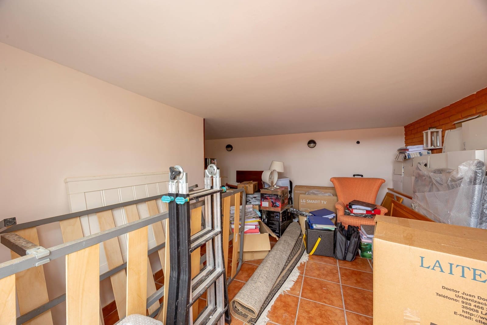 5 bedroom Apartment for sale in Las Palmas de Gran Canaria with garage - € 360,000 (Ref: 9797115)