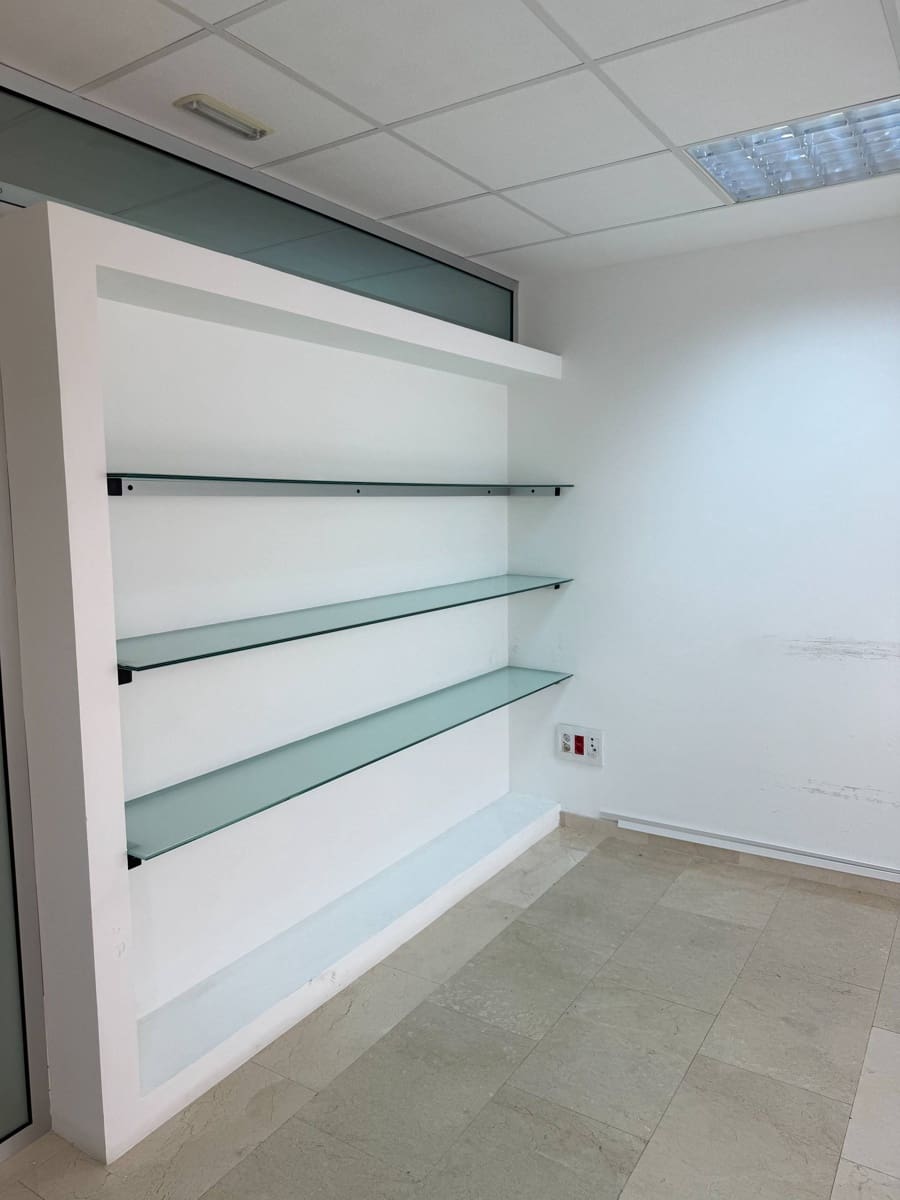 Oficina en Las Palmas de Gran Canaria en venta con garaje - 80.000 € (Ref: 9797116)