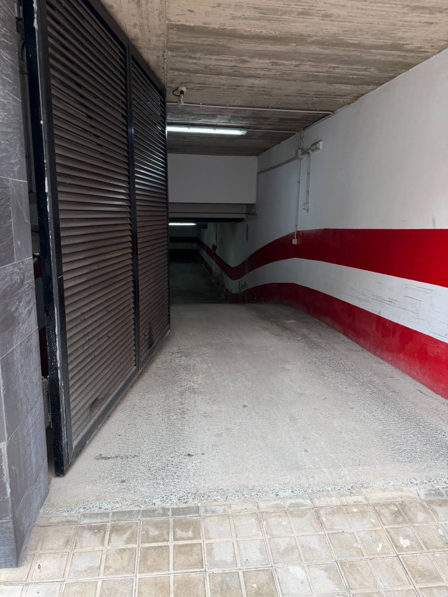 Oficina en Las Palmas de Gran Canaria en venta con garaje - 80.000 € (Ref: 9797116)