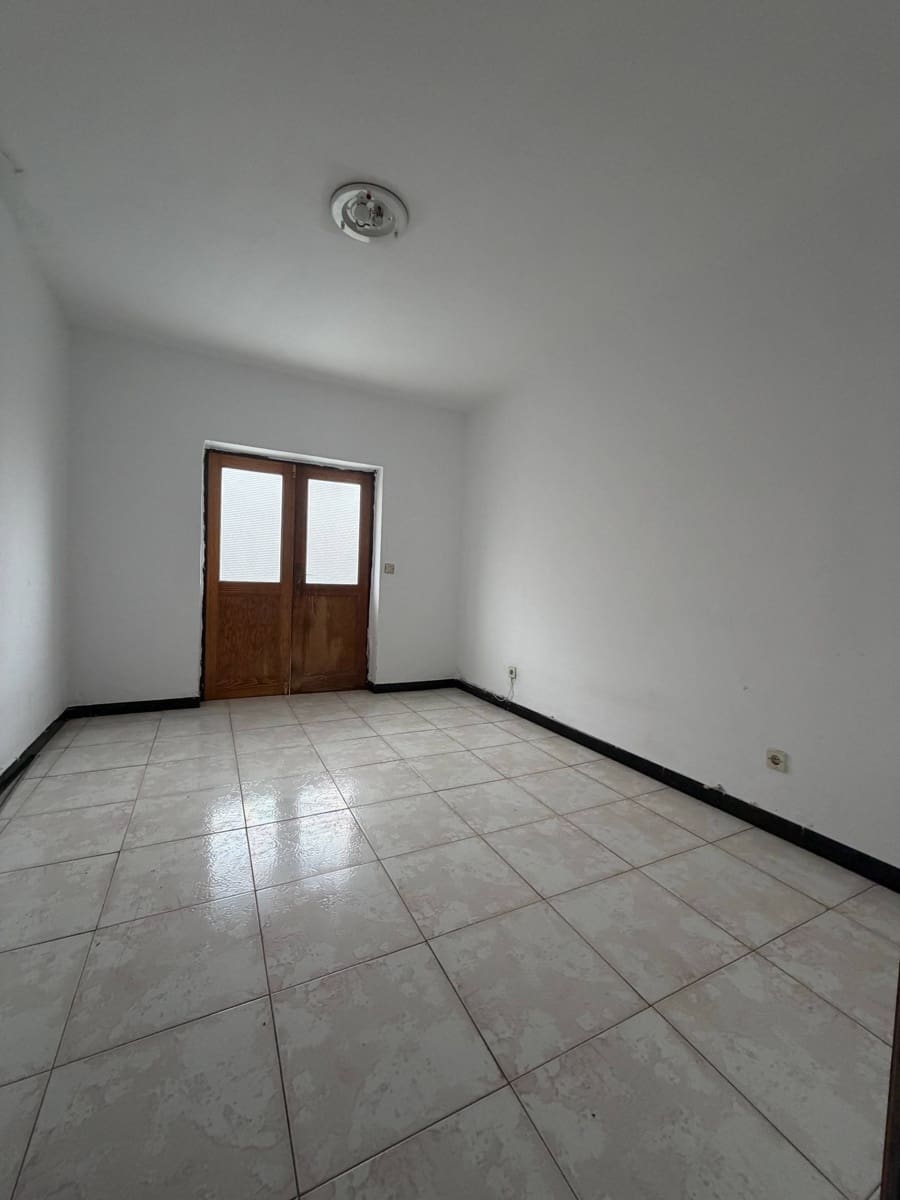 3 bedroom Apartment for sale in Las Palmas de Gran Canaria - € 126,420 (Ref: 9797117)