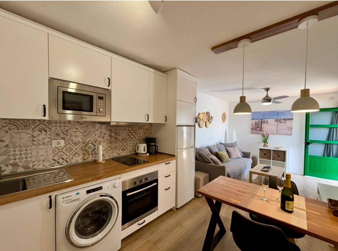 1 chambre Appartement à vendre à Caleta de Fuste avec piscine - 174 900 € (Ref: 9799266)