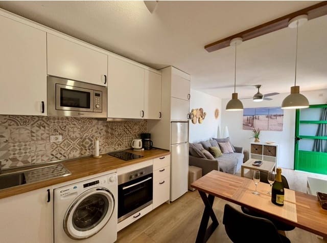 1 chambre Appartement à vendre à Caleta de Fuste, Antigua avec piscine - 174 900 € (Ref: 9799266)