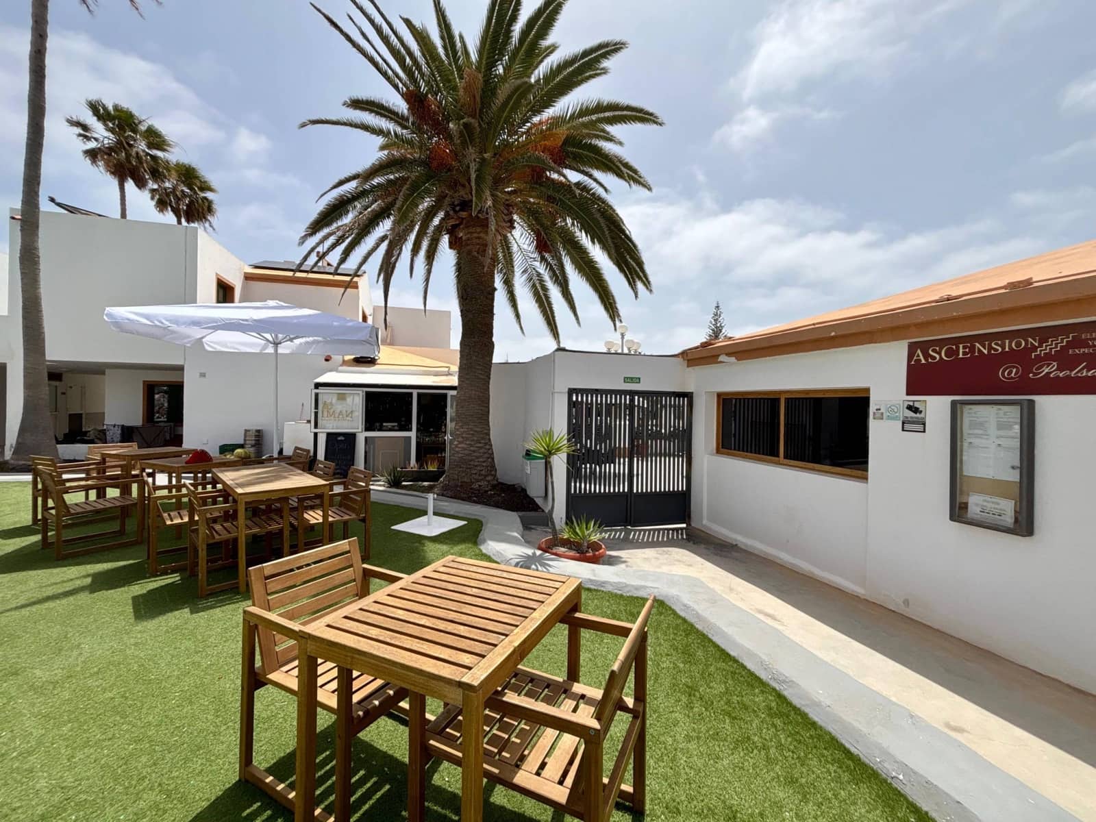 1 chambre Appartement à vendre à Caleta de Fuste avec piscine - 174 900 € (Ref: 9799266)