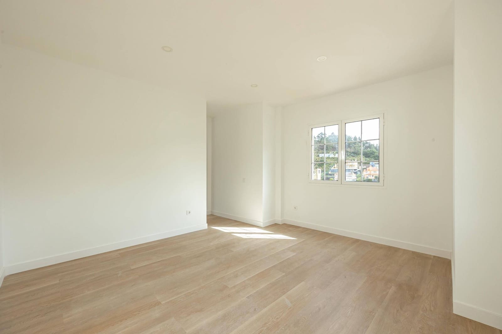 5 bedroom Villa for sale in Santa Brigida with garage - € 895,000 (Ref: 9804302)