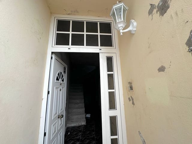 Casa de 2 habitaciones en Teror en venta - 99.600 € (Ref: 9806479)