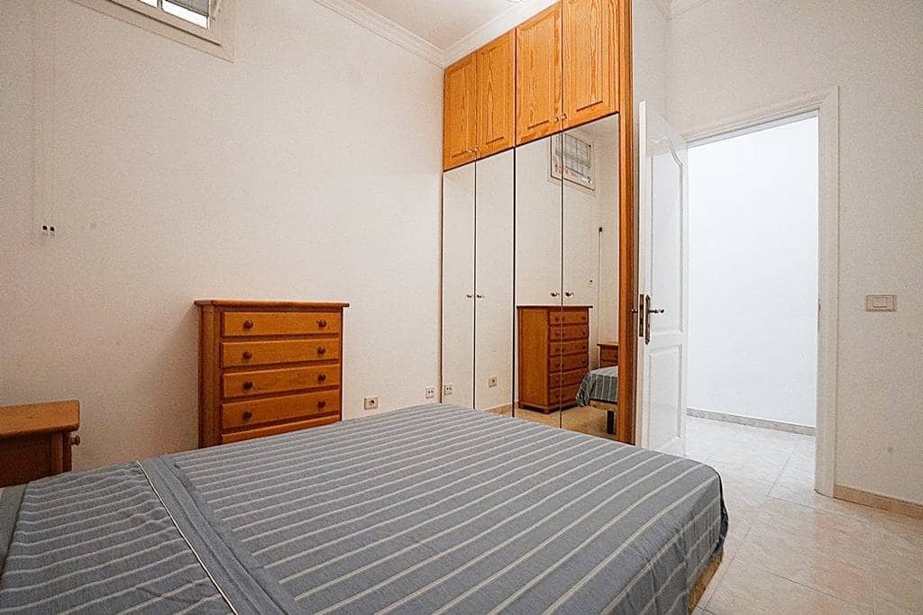 4 quarto Apartamento para arrendar em Las Palmas de Gran Canaria com garagem - 1 400 € (Ref: 9820526)