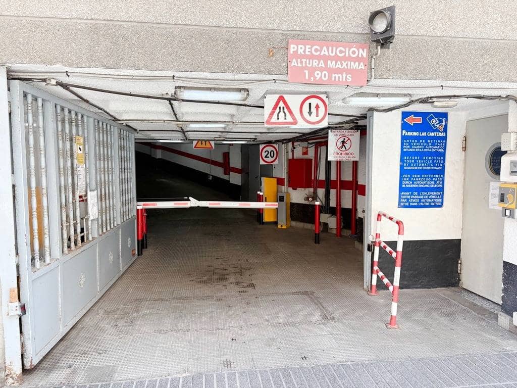 Garage for sale in Las Palmas de Gran Canaria - € 38,000 (Ref: 9822931)