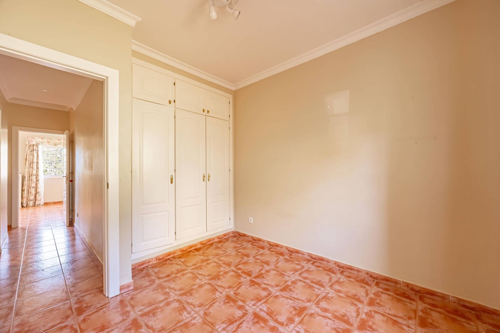 3 bedroom Apartment for sale in Santa Brigida with garage - € 370,000 (Ref: 9822934)