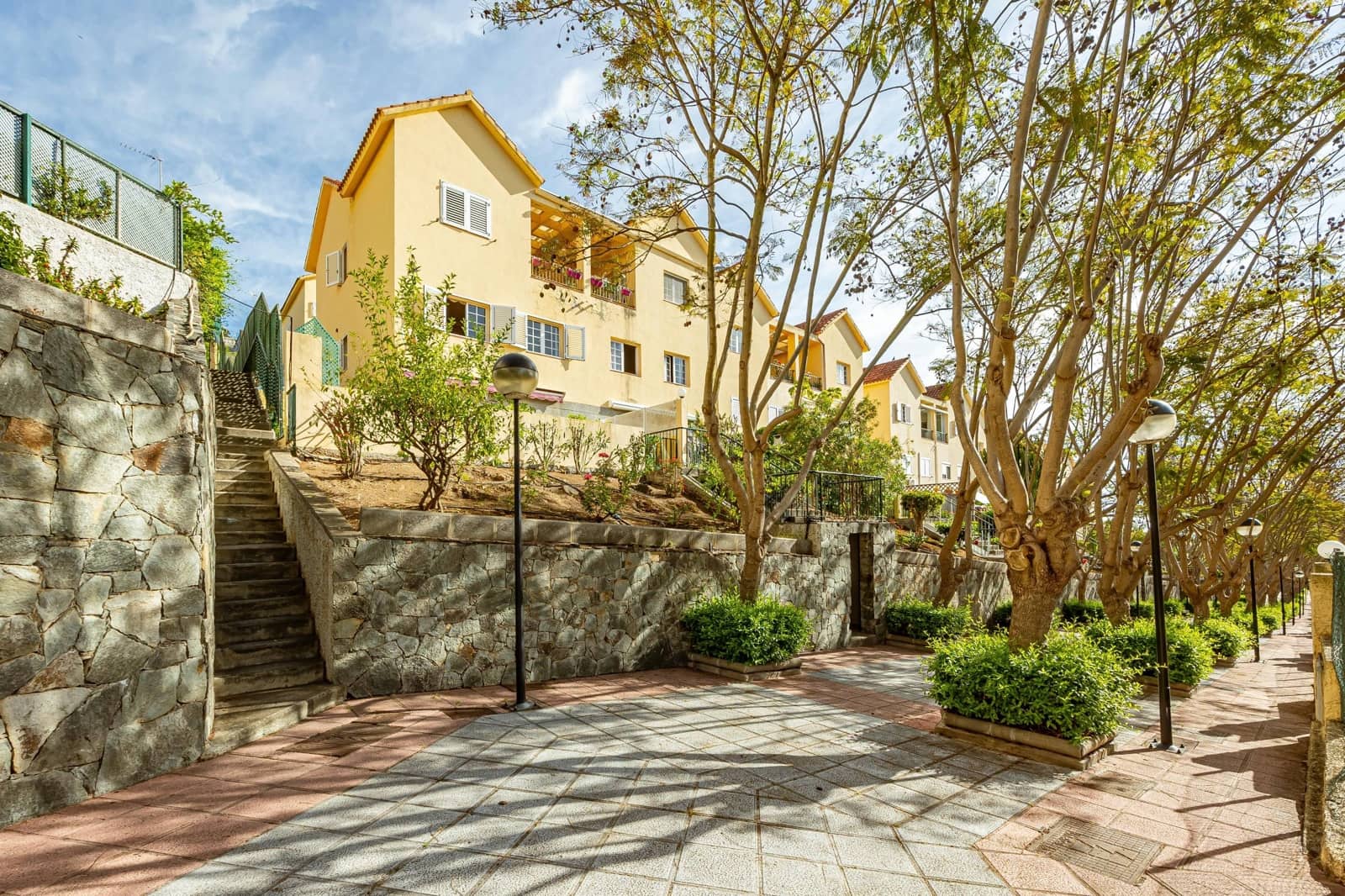 3 bedroom Apartment for sale in Santa Brigida with garage - € 370,000 (Ref: 9822934)