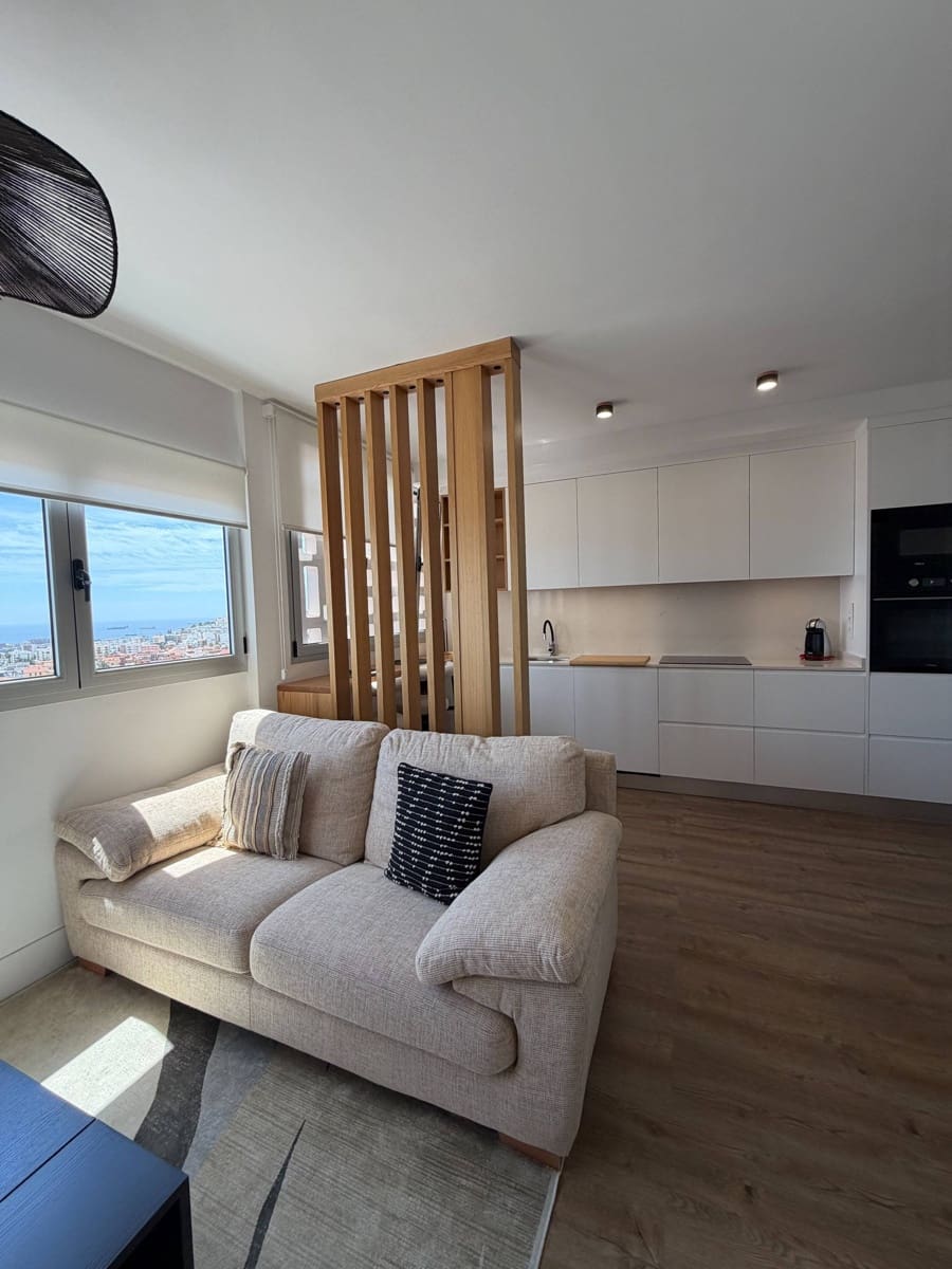 1 bedroom Apartment for rent in Las Palmas de Gran Canaria with garage - € 900 (Ref: 9822935)