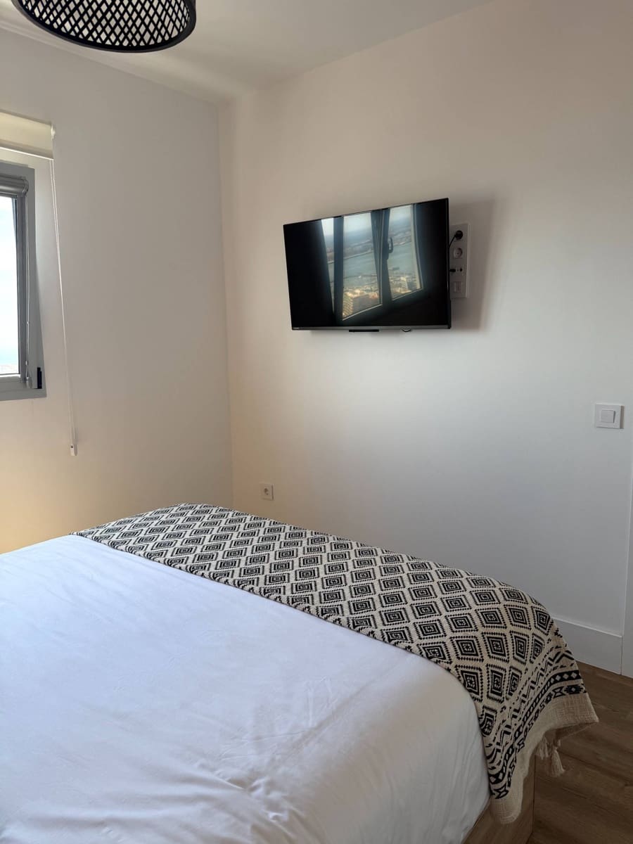 1 bedroom Apartment for rent in Las Palmas de Gran Canaria with garage - € 900 (Ref: 9822935)