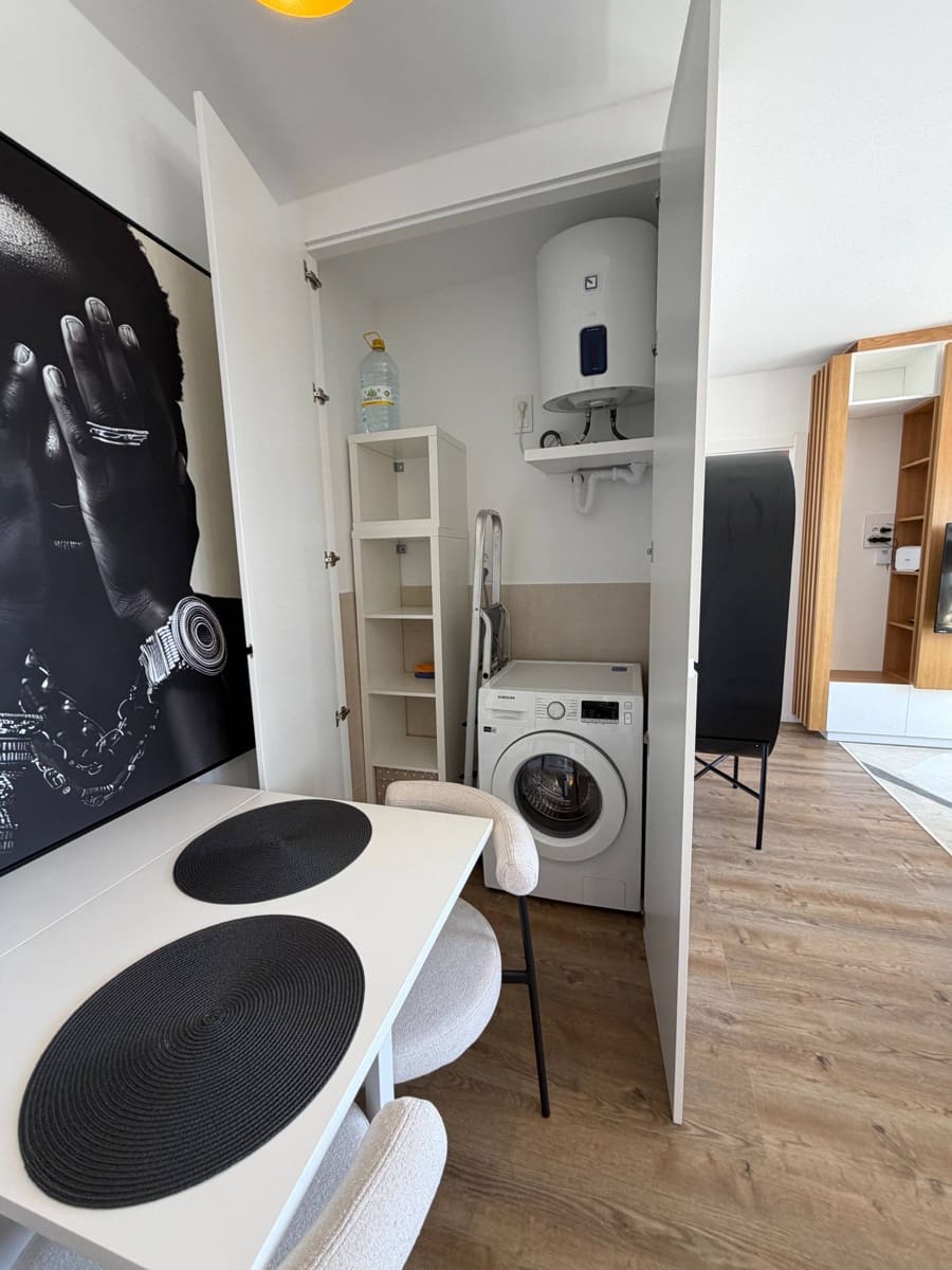 1 bedroom Apartment for rent in Las Palmas de Gran Canaria with garage - € 900 (Ref: 9822935)