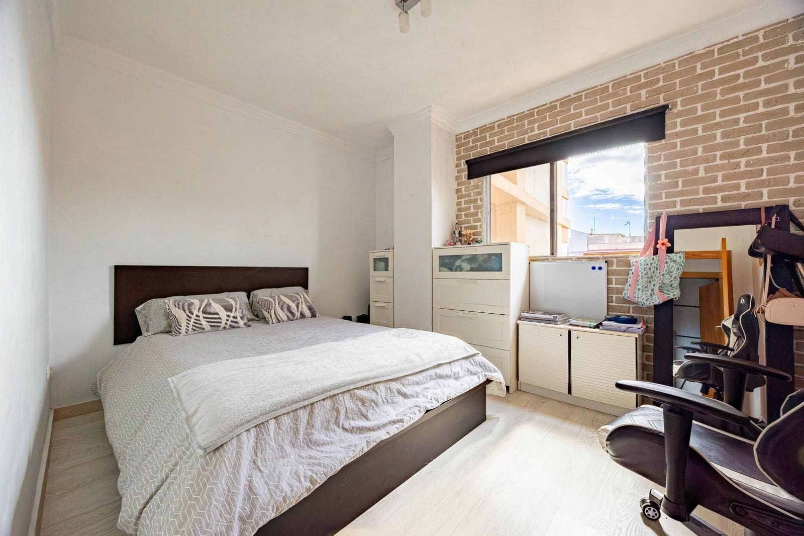 3 bedroom Apartment for sale in Las Palmas de Gran Canaria - € 230,000 (Ref: 9825259)