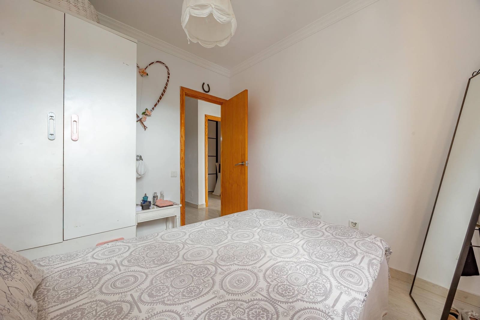 3 bedroom Apartment for sale in Las Palmas de Gran Canaria - € 230,000 (Ref: 9825259)