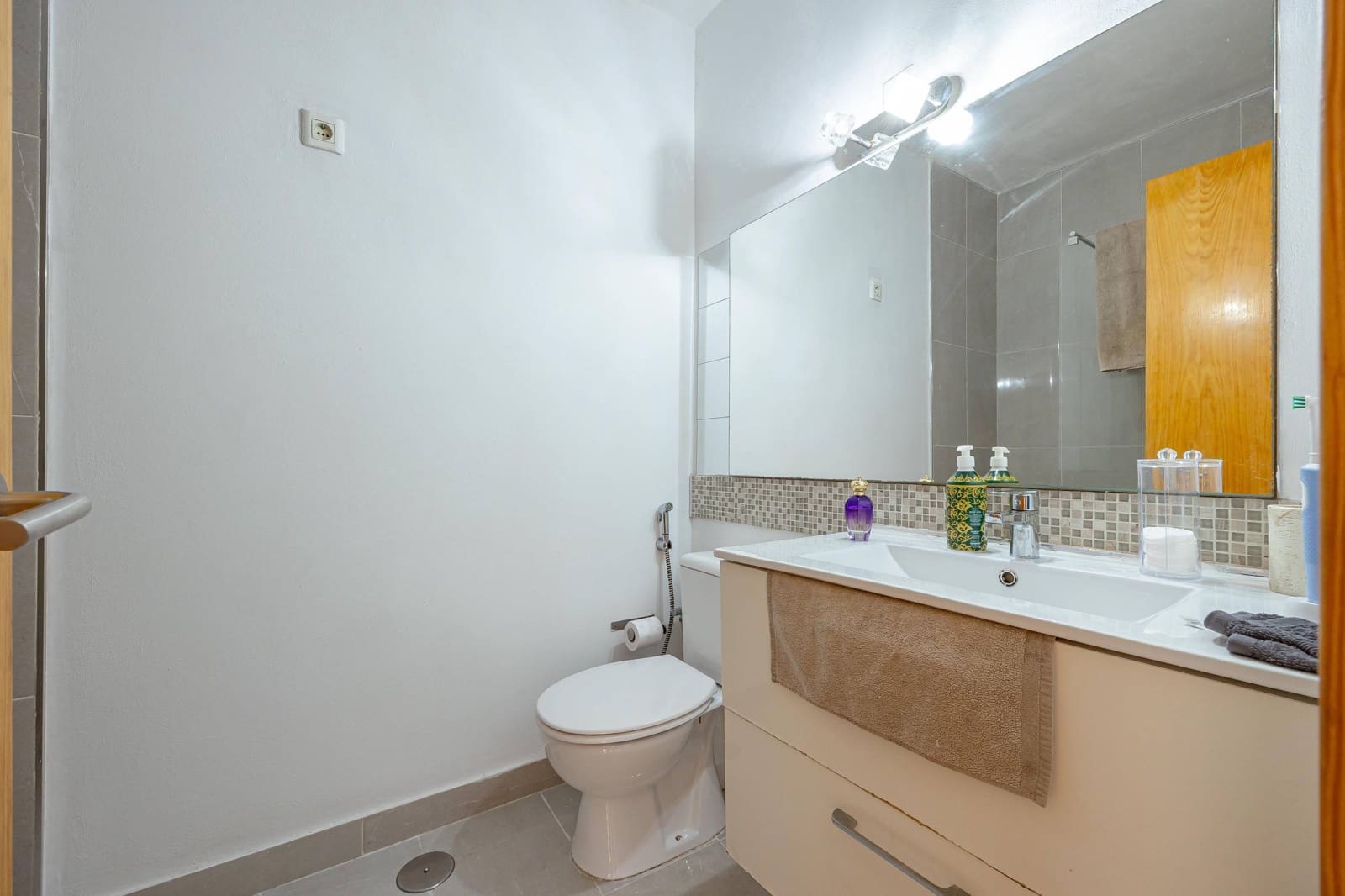 3 bedroom Apartment for sale in Las Palmas de Gran Canaria - € 230,000 (Ref: 9825259)
