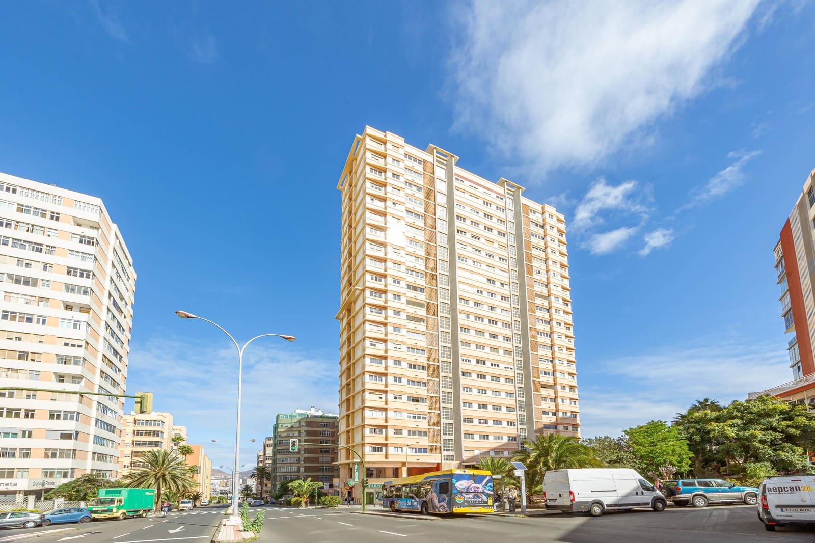 3 bedroom Apartment for sale in Las Palmas de Gran Canaria - € 230,000 (Ref: 9825259)