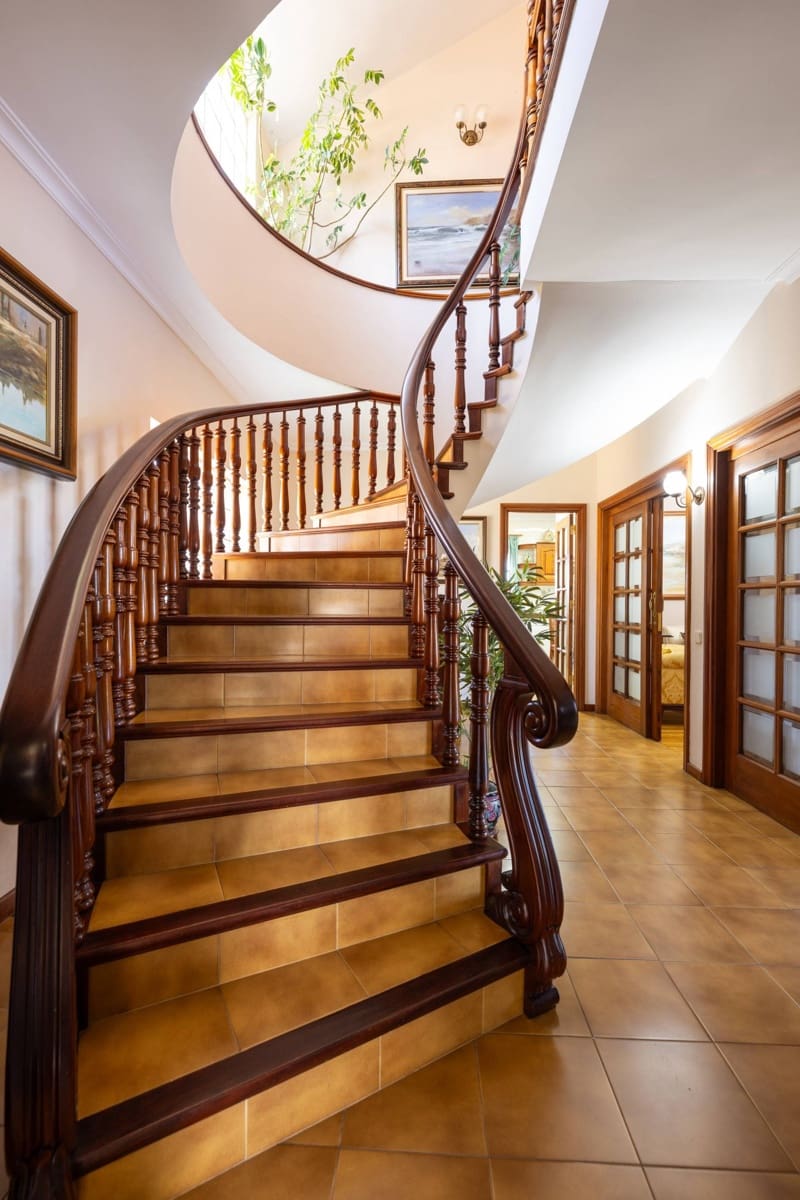 6 Zimmer Villa zu verkaufen in Santa Brigida mit Garage - 595.000 € (Ref: 9825260)