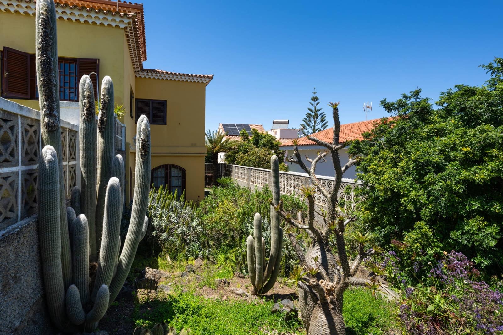 6 Zimmer Villa zu verkaufen in Santa Brigida mit Garage - 595.000 € (Ref: 9825260)