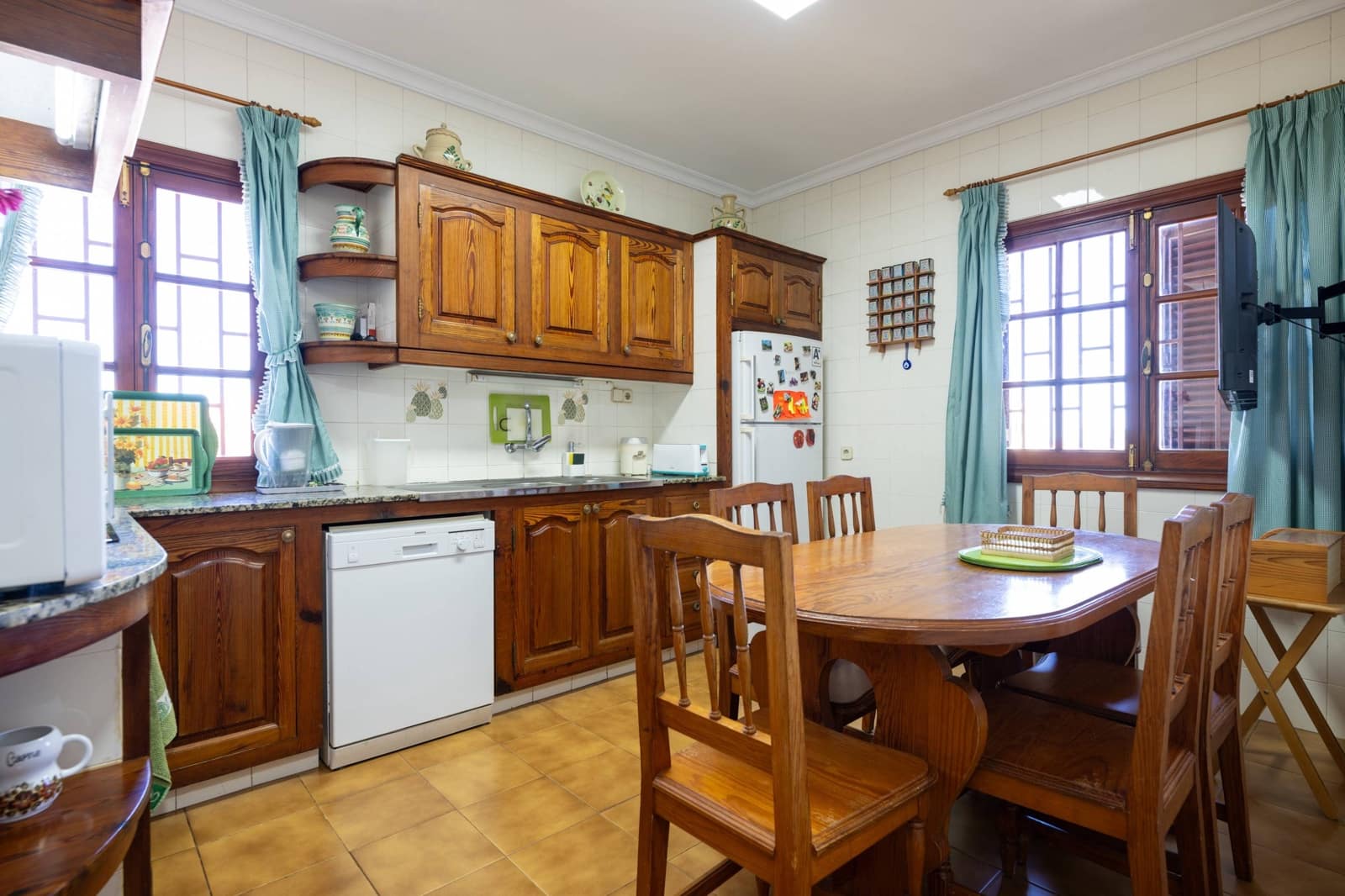 6 Zimmer Villa zu verkaufen in Santa Brigida mit Garage - 595.000 € (Ref: 9825260)
