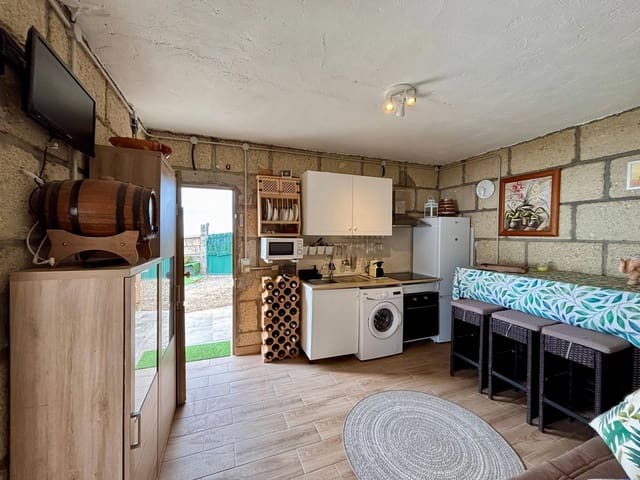 1 bedroom Finca/Country House for rent in Fasnia with pool garage - € 700 (Ref: 9829158)