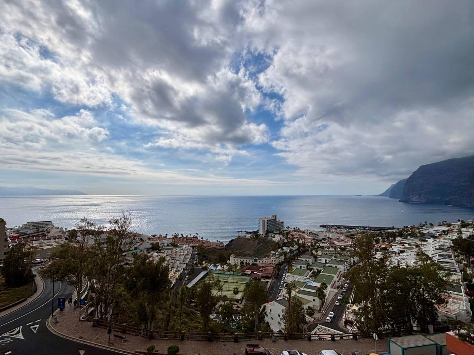 2 bedroom Apartment for rent in Los Gigantes with pool - € 1,500 (Ref: 9829160)