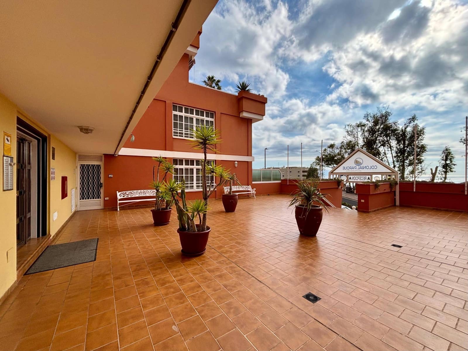 2 bedroom Apartment for rent in Los Gigantes with pool - € 1,500 (Ref: 9829160)