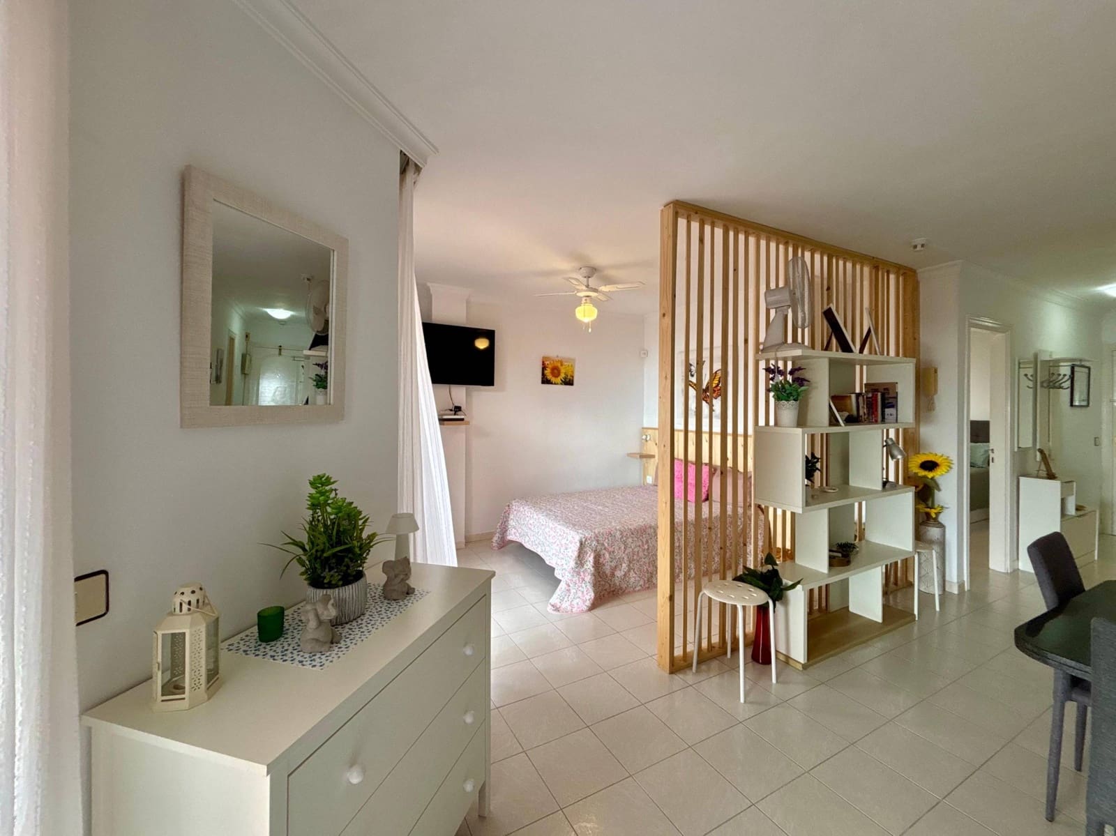 2 bedroom Apartment for rent in Los Gigantes with pool - € 1,500 (Ref: 9829160)