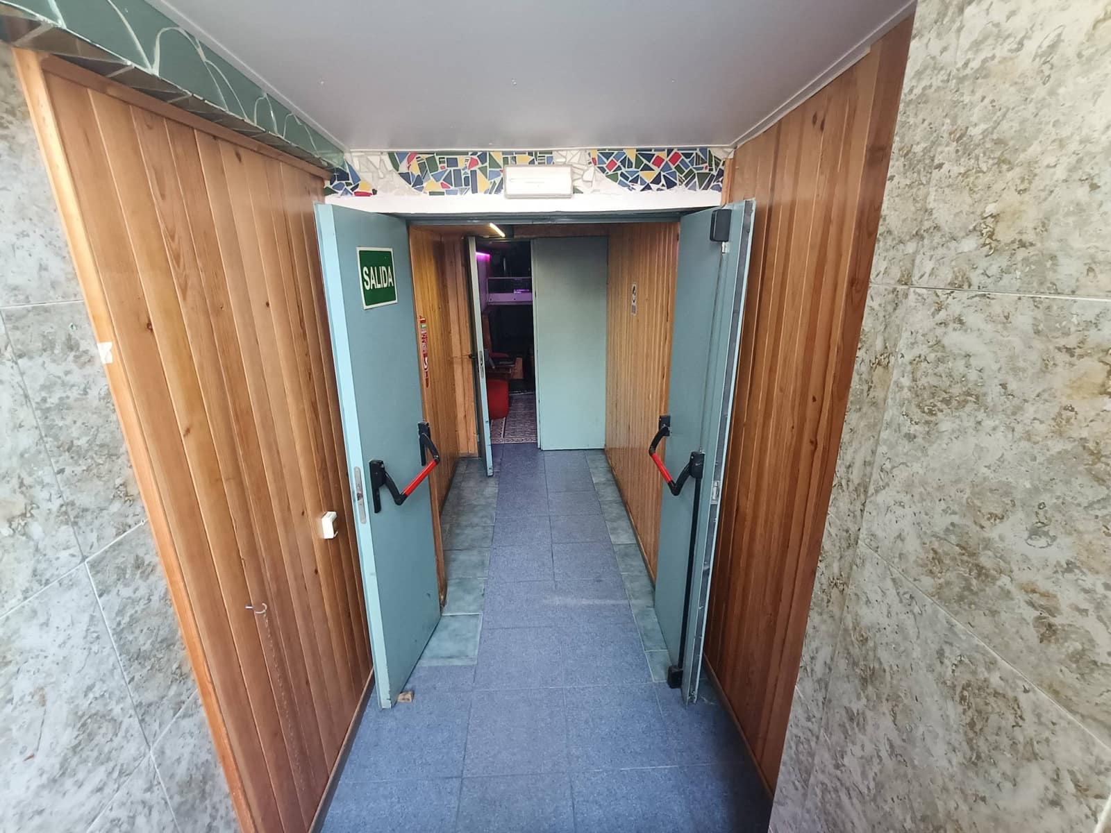 Komercyjne na sprzedaż w Playa del Ingles - 159 000 € (Ref: 9829161)