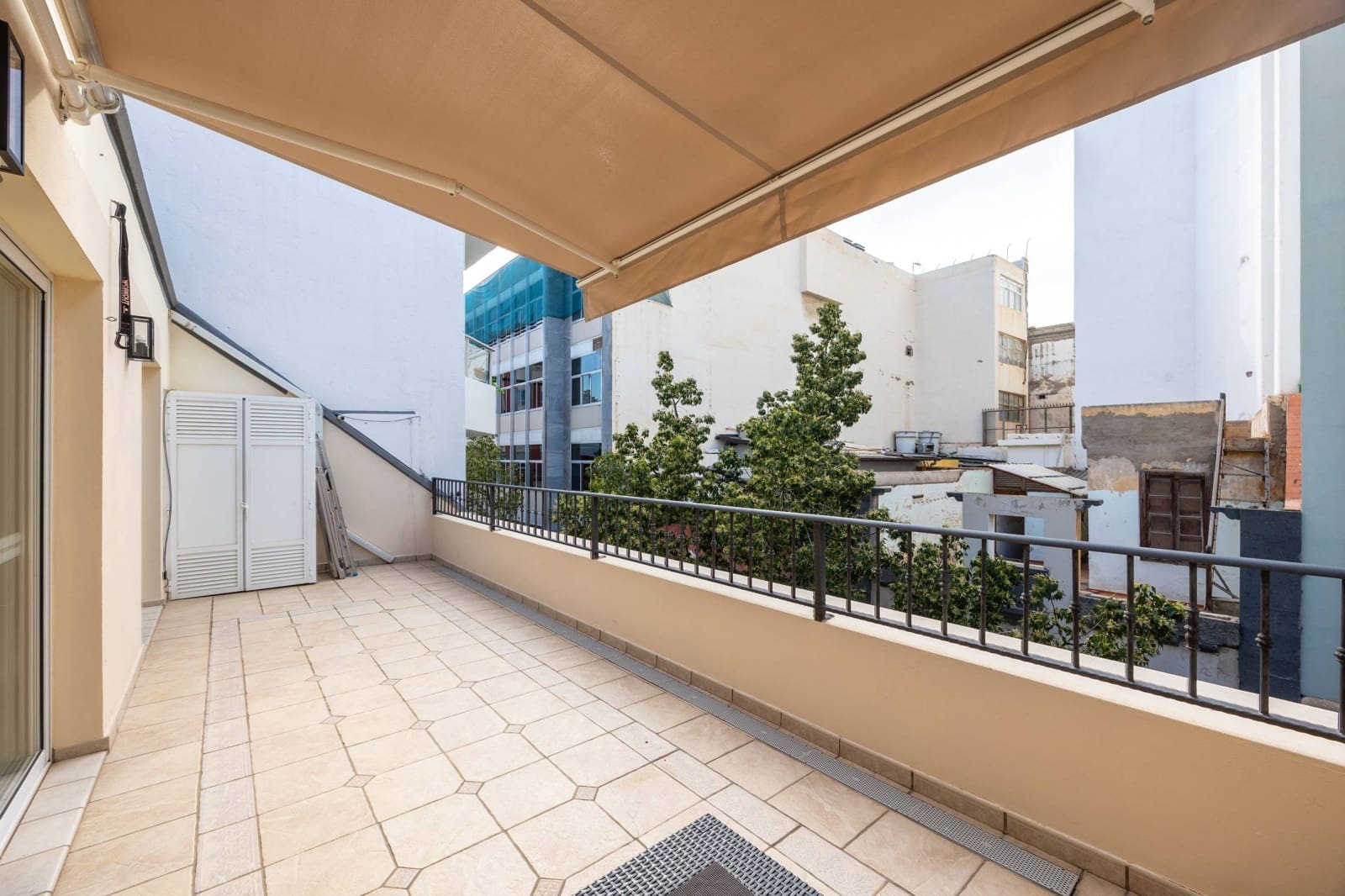 2 Zimmer Penthouse zu vermieten in Las Palmas de Gran Canaria - 1.200 € (Ref: 9829163)