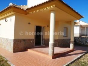 2 bedroom Villa for rent in Almanzora - € 550 (Ref: 2153721)