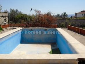 6 bedroom Finca/Country House for sale in Albox with pool - € 195,000 (Ref: 3396704)