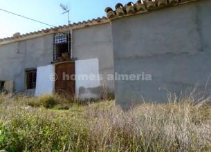Finca/Country House for sale in Albox - € 39,000 (Ref: 3396705)