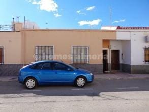 5 soveværelse Byhus til salg i Albox - € 76.000 (Ref: 4450009)