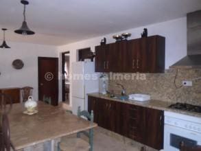 3 soveværelse Finca/Landehus til salg i Macael med swimmingpool - € 118.000 (Ref: 4626088)