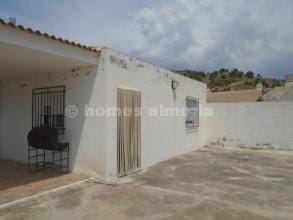 3 soveværelse Finca/Landehus til salg i Urrácal - € 75.000 (Ref: 5413684)