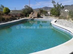 2 makuuhuone Huvila vuokrattavana paikassa Fines mukana uima-altaan - 550 € (Ref: 7257556)