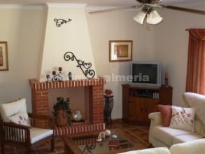 3 slaapkamer Villa te koop in Vélez-Blanco - € 194.000 (Ref: 756050)