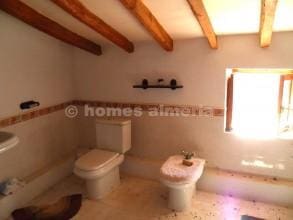 Finca/Casa Rural de 5 habitaciones en Albox en venta - 99.000 € (Ref: 8605291)