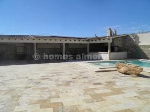 Chalet de 3 habitaciones en Purchena en alquiler con piscina - 1.200 € (Ref: 9741468)