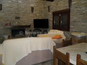 Chalet de 3 habitaciones en Purchena en alquiler con piscina - 1.200 € (Ref: 9741468)