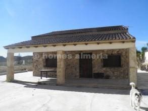 Chalet de 3 habitaciones en Purchena en alquiler con piscina - 1.200 € (Ref: 9741468)