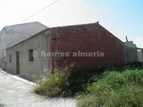 8 slaapkamer Finca/Landhuis te koop in Almanzora - € 119.950 (Ref: 9755273)