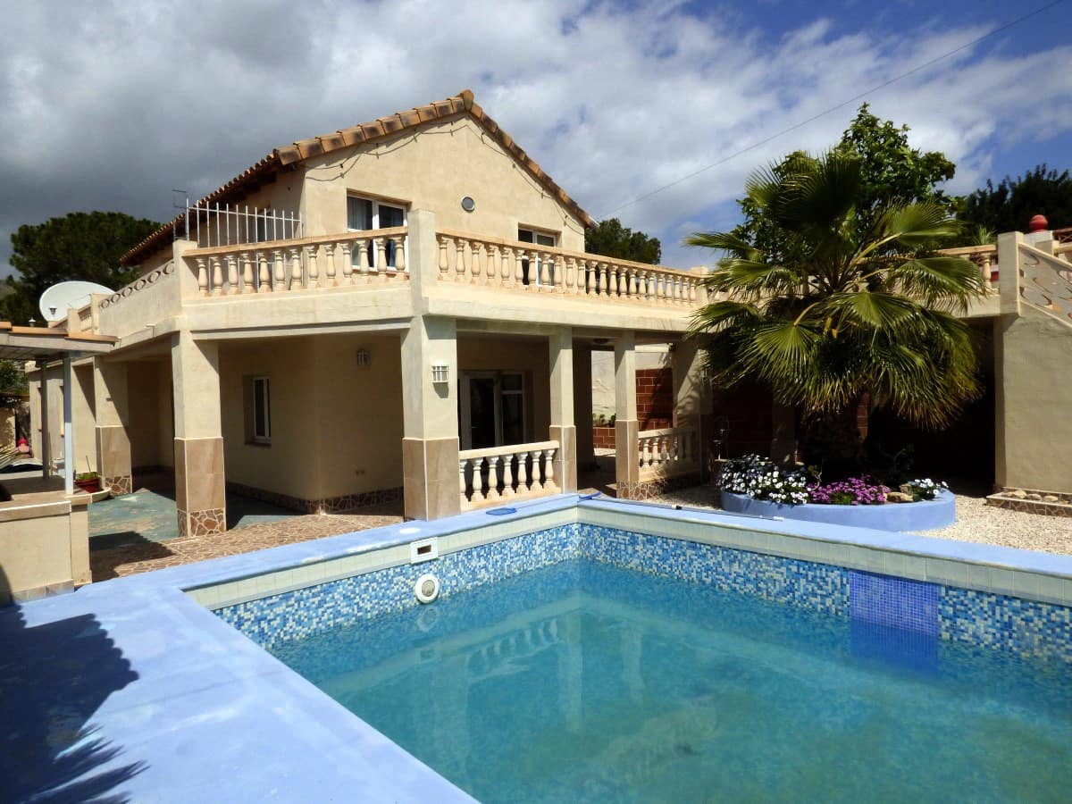 5 bedroom Villa for sale in Orxeta with pool garage - € 399,000 (Ref: 8969732)