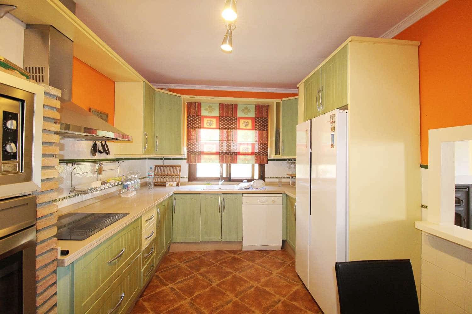 3 makuuhuone Huoneisto vuokrattavana paikassa Malaga kaupunki - 1 200 € (Ref: 10040310)