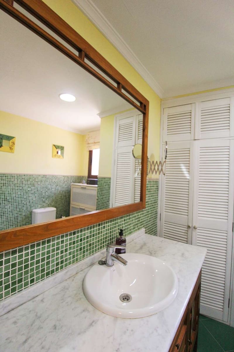 3 makuuhuone Huoneisto vuokrattavana paikassa Malaga kaupunki - 1 200 € (Ref: 10040310)